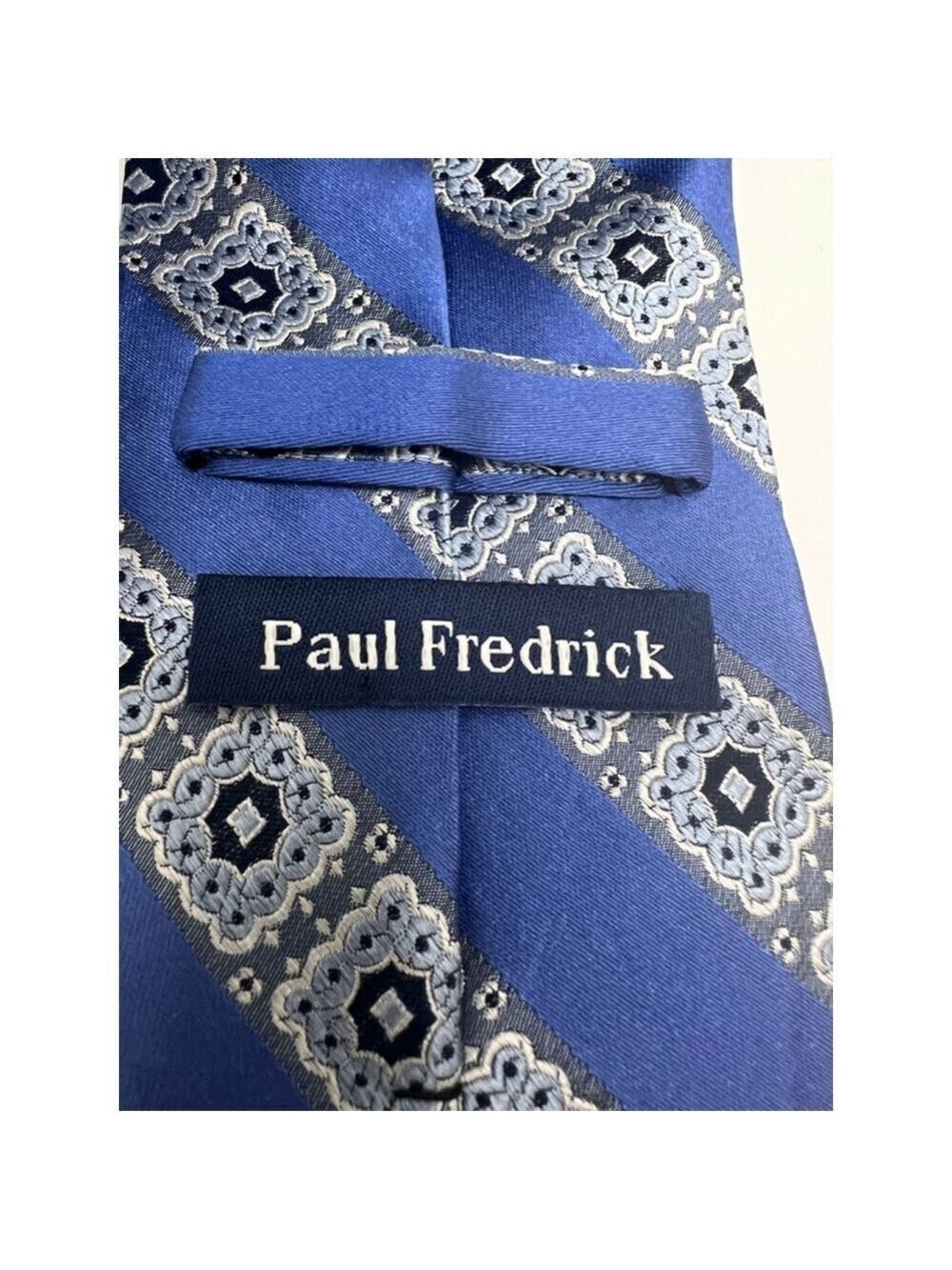 NWOT Paul Fredrick Blue Gray Striped Silk Tie One Size